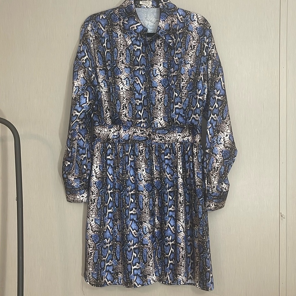 Sunday up revolve dress large blue black tan snake skin reptile print